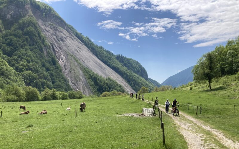 Bike tour Soca Valley towards hidden spot